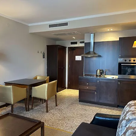 Apartment Modern In Royal